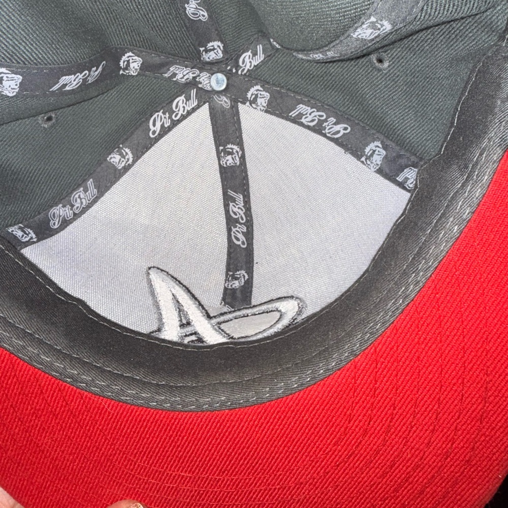 2 Vintage Fitted Atlanta Braves Hats - Picture 4 of 15